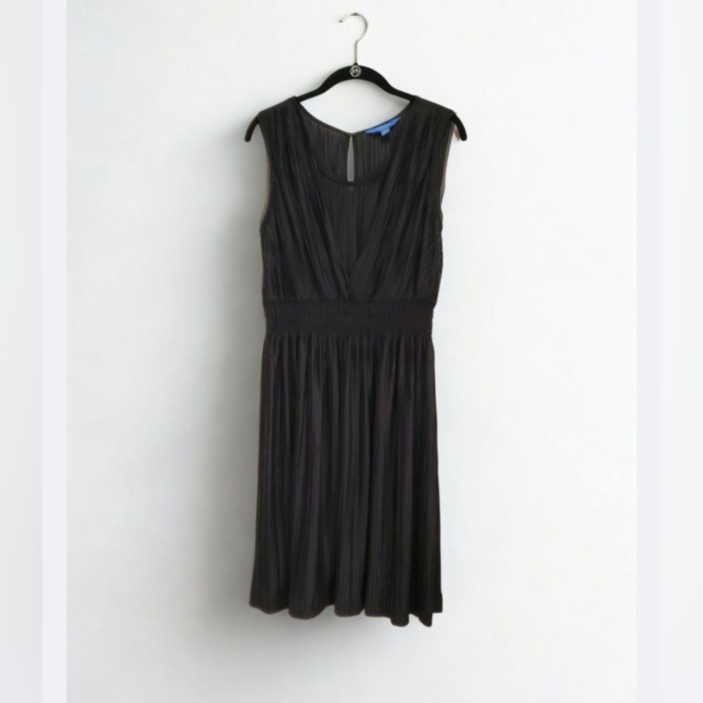 NWT Simply Vera Black Pleated Dress, Size L